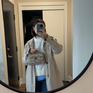 Meet your Posher, Madeleine